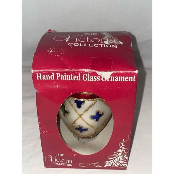 Hand painted glass ornament - Picture 2 of 8